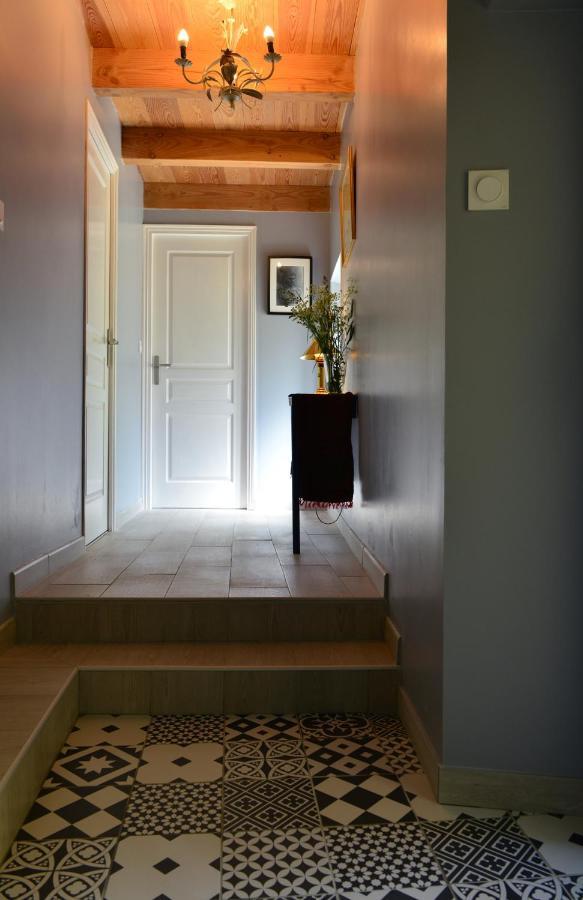 Chez Pique-Fesse Chambre D'Hote Saint-Martin-L'ars Buitenkant foto