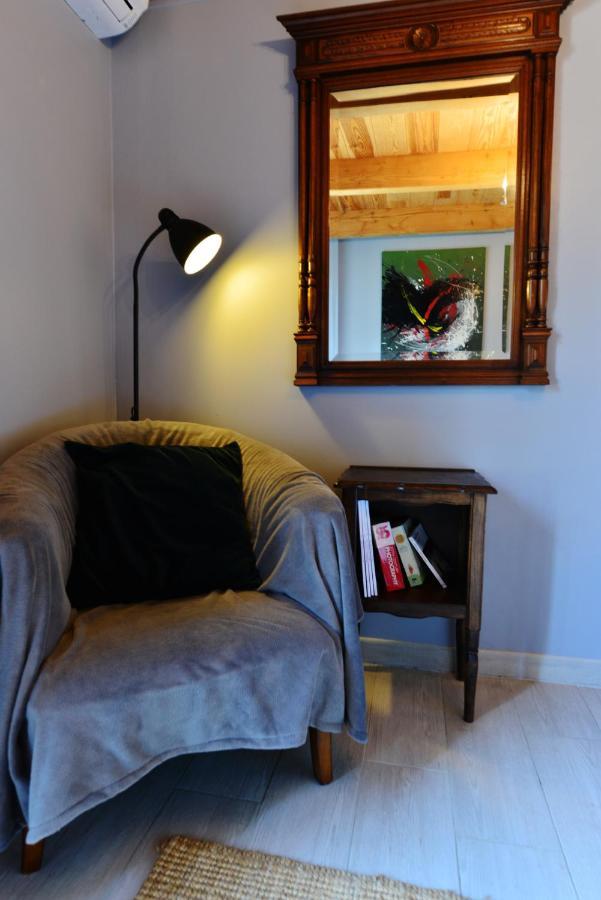 Chez Pique-Fesse Chambre D'Hote Saint-Martin-L'ars Buitenkant foto